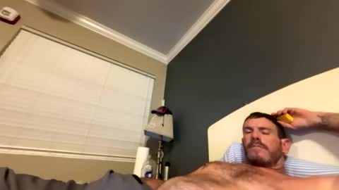 Snapshot of mickymu chatting on February 7, 9:47 am mickymu online show from February 7, 9:47 am