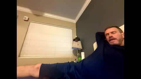 Snapshot of mickymu chatting on February 11, 5:37 am mickymu online show from February 11, 5:37 am