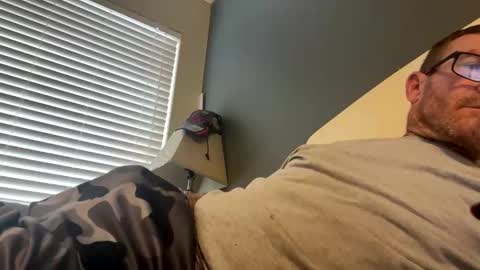 Snapshot of mickymu chatting on March 8, 9:51 pm mickymu online show from March 8, 9:51 pm