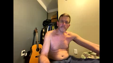 Snapshot of mickymu chatting on March 11, 4:43 am mickymu online show from March 11, 4:43 am