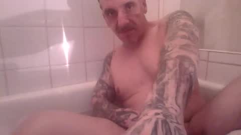 middle123456783939 online show from January 17, 2:05 am