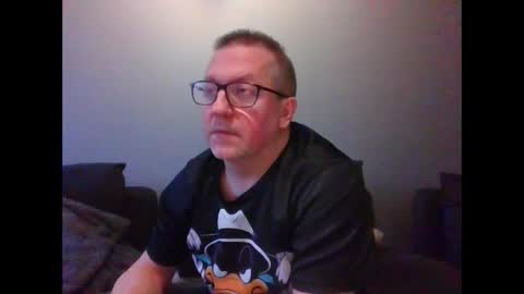 Snapshot of middleton2021 chatting on April 4, 5:21 pm middleton2021 online show from April 4, 5:21 pm