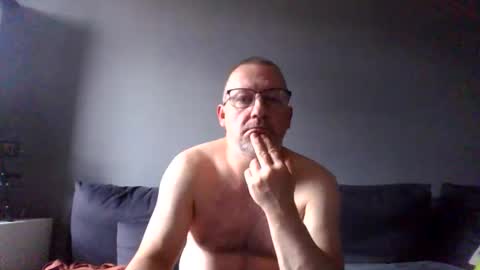 Snapshot of middleton2021 chatting on June 2, 4:42 pm middleton2021 online show from June 2, 4:42 pm