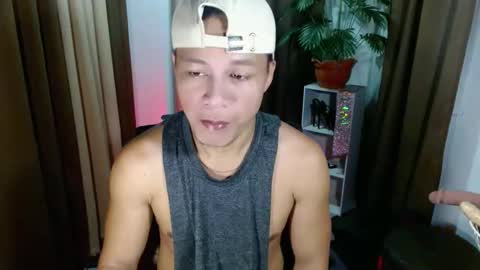 Snapshot of midnight_cum021725 chatting on September 17, 7:10 am Dave online show from September 17, 7:10 am