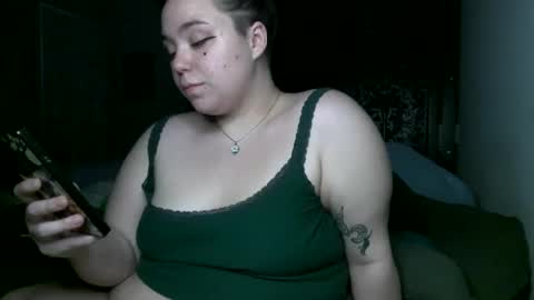 midnight_miss online show from April 10, 2:39 am