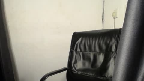 Zanele online show from February 2, 9:02 pm