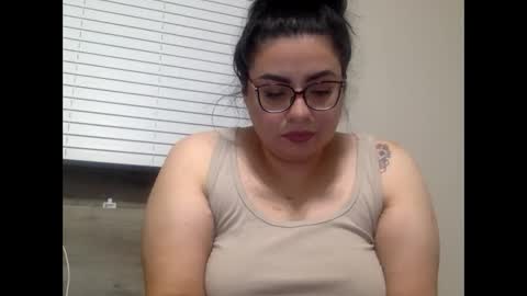 midnightbruja111 online show from November 2, 4:37 am