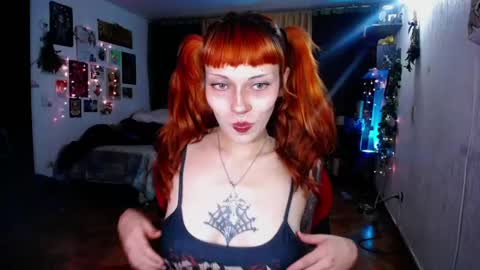 Pola  INDEPENDENT MODEL online show from June 17, 12:57 am