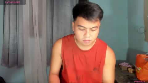 Snapshot of midnightfuck_ chatting on March 22, 4:21 pm joross online show from March 22, 4:21 pm