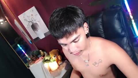 Kitty online show from May 5, 8:39 pm