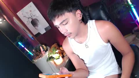Kitty online show from May 11, 9:01 pm