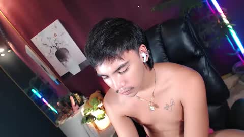 Kitty online show from May 12, 8:28 pm
