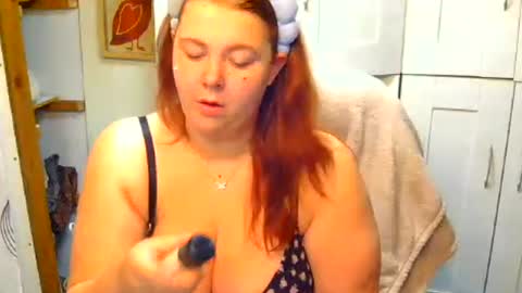 Snapshot of midnightsun0927 chatting on June 24, 6:40 pm MidnightSun online show from June 24, 6:40 pm