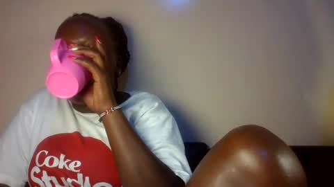 midnightt_curves online show from July 25, 6:49 pm