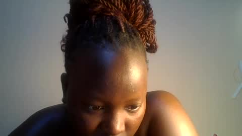midnightt_curves online show from July 27, 10:17 pm