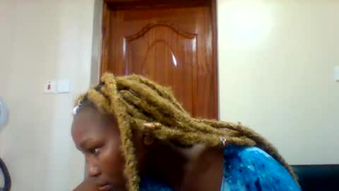Snapshot of midnightt_tease chatting on September 16, 8:59 am midnightt_tease online show from September 16, 8:59 am