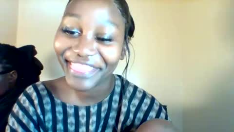 Snapshot of midnightt_tease chatting on October 10, 7:02 pm midnightt_tease online show from October 10, 7:02 pm