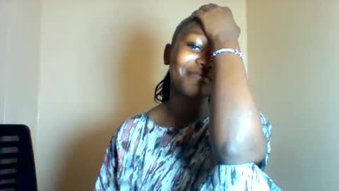 Snapshot of midnightt_tease chatting on October 15, 9:42 am midnightt_tease online show from October 15, 9:42 am