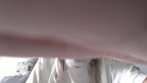 Snapshot of midnite_7 chatting on April 18, 7:58 pm midnite_7 online show from April 18, 7:58 pm