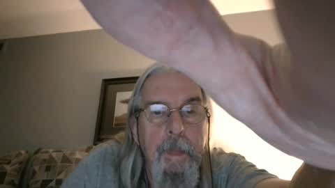 Snapshot of midnite_7 chatting on August 1, 4:34 am midnite_7 online show from August 1, 4:34 am