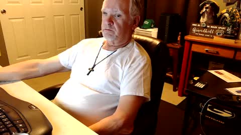 midwestdad09 online show from October 13, 10:37 am