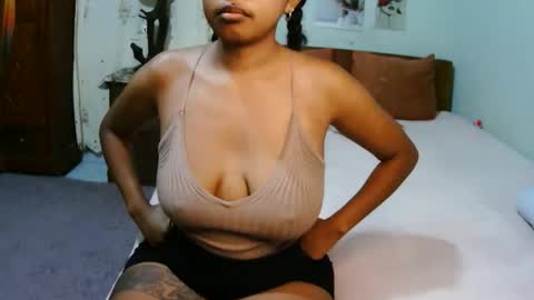 Snapshot of miel_07 chatting on April 11, 8:51 am miel_07 online show from April 11, 8:51 am