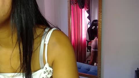 mielsquirt online show from December 7, 3:30 pm