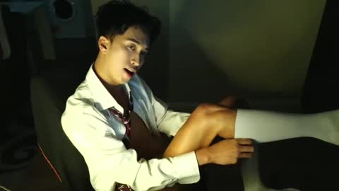 CLover online show from November 28, 3:14 pm