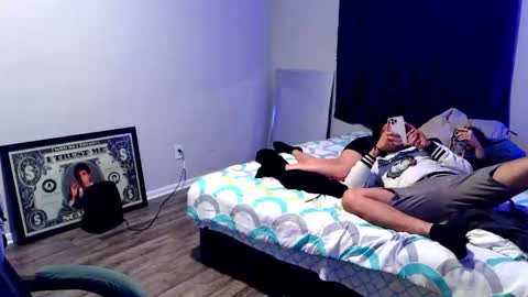 mifriend1998 online show from March 26, 8:31 am