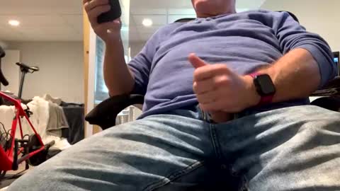 miggie001 online show from November 17, 5:08 pm