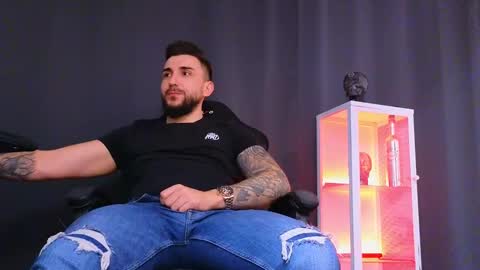 MightyAaron online show from January 18, 10:49 am