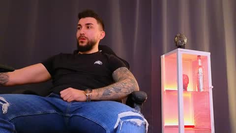 MightyAaron online show from January 19, 7:25 am