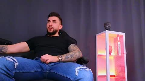 MightyAaron online show from January 21, 7:47 am