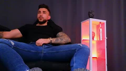 MightyAaron online show from January 29, 10:11 pm