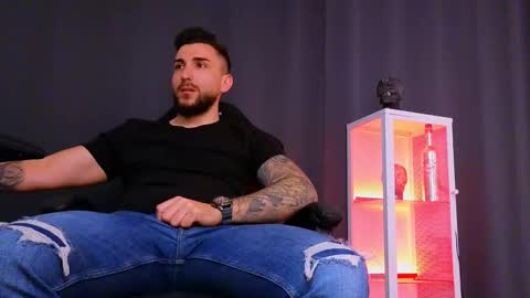 MightyAaron online show from January 31, 7:50 am