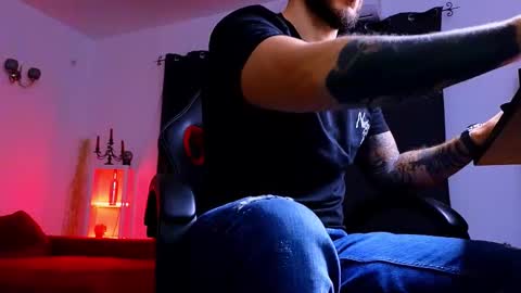 MightyAaron online show from September 23, 1:52 am