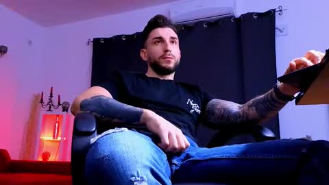 MightyAaron online show from January 17, 5:49 pm