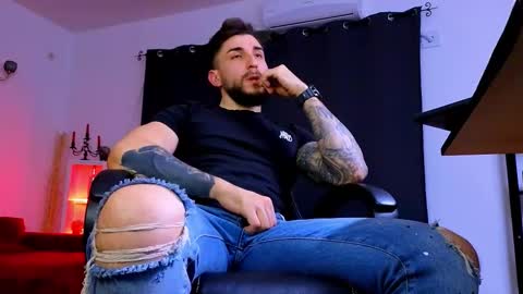 Snapshot of mightyaaron chatting on February 27, 5:13 pm MightyAaron online show from February 27, 5:13 pm