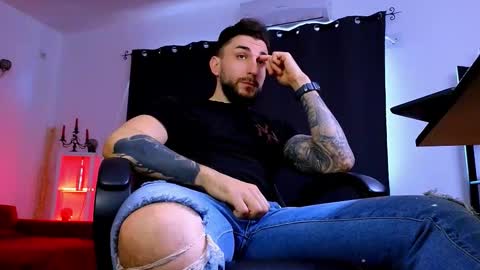 Snapshot of mightyaaron chatting on March 2, 7:15 am MightyAaron online show from March 2, 7:15 am