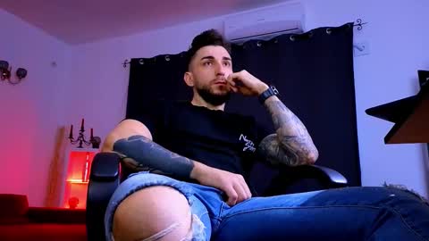 Snapshot of mightyaaron chatting on March 12, 4:18 am MightyAaron online show from March 12, 4:18 am