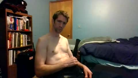 Snapshot of mightyone_123 chatting on March 28, 3:28 am mightyone_123 online show from March 28, 3:28 am