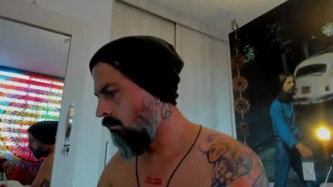 Snapshot of miguel_angeel_ chatting on May 7, 2:22 pm Miguel Angel online show from May 7, 2:22 pm