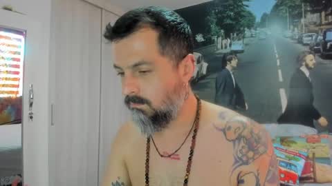 Snapshot of miguel_angeel_ chatting on May 12, 1:41 pm Miguel Angel online show from May 12, 1:41 pm