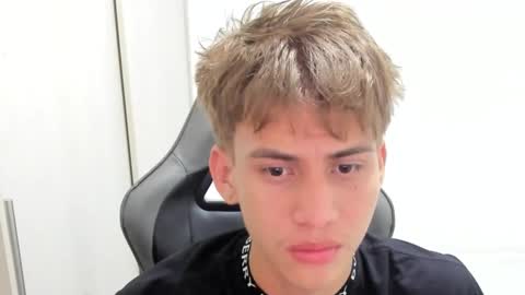 Miguel Hernandez online show from October 23, 11:31 am