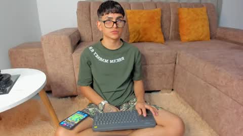 miguel_turqueza online show from May 7, 8:42 am