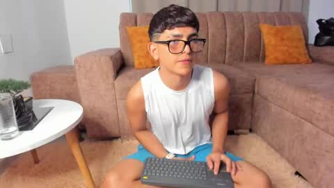 miguel_turqueza online show from May 9, 4:45 pm