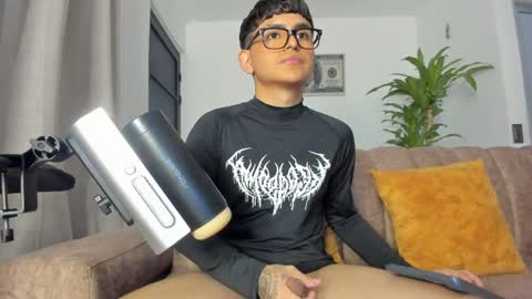 miguel_turqueza online show from May 22, 12:51 am