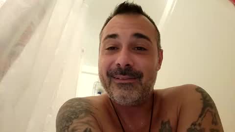 miguelguacamex online show from October 5, 5:55 pm
