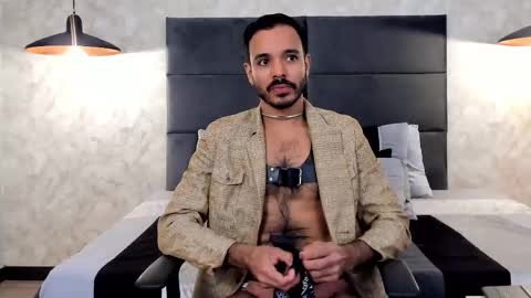 miguelsanfrancisco online show from November 17, 3:07 pm