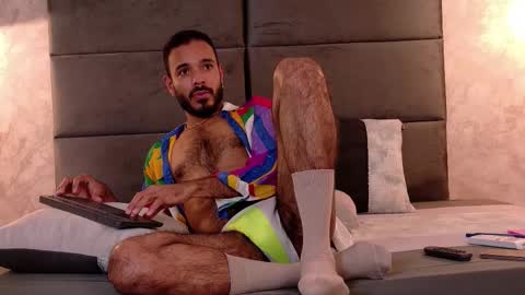 miguelsanfrancisco online show from March 17, 6:11 pm